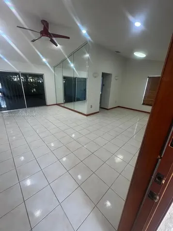 19642 NW 59th Place Hialeah FL 33015