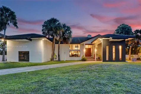 13724 SW 92nd Court Miami FL 33176
