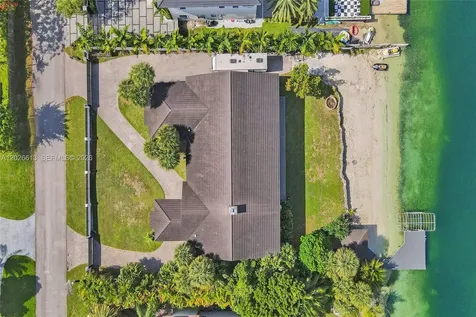 13724 SW 92nd Court Miami FL 33176