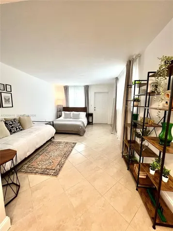 919 Michigan Avenue Miami Beach FL 33139