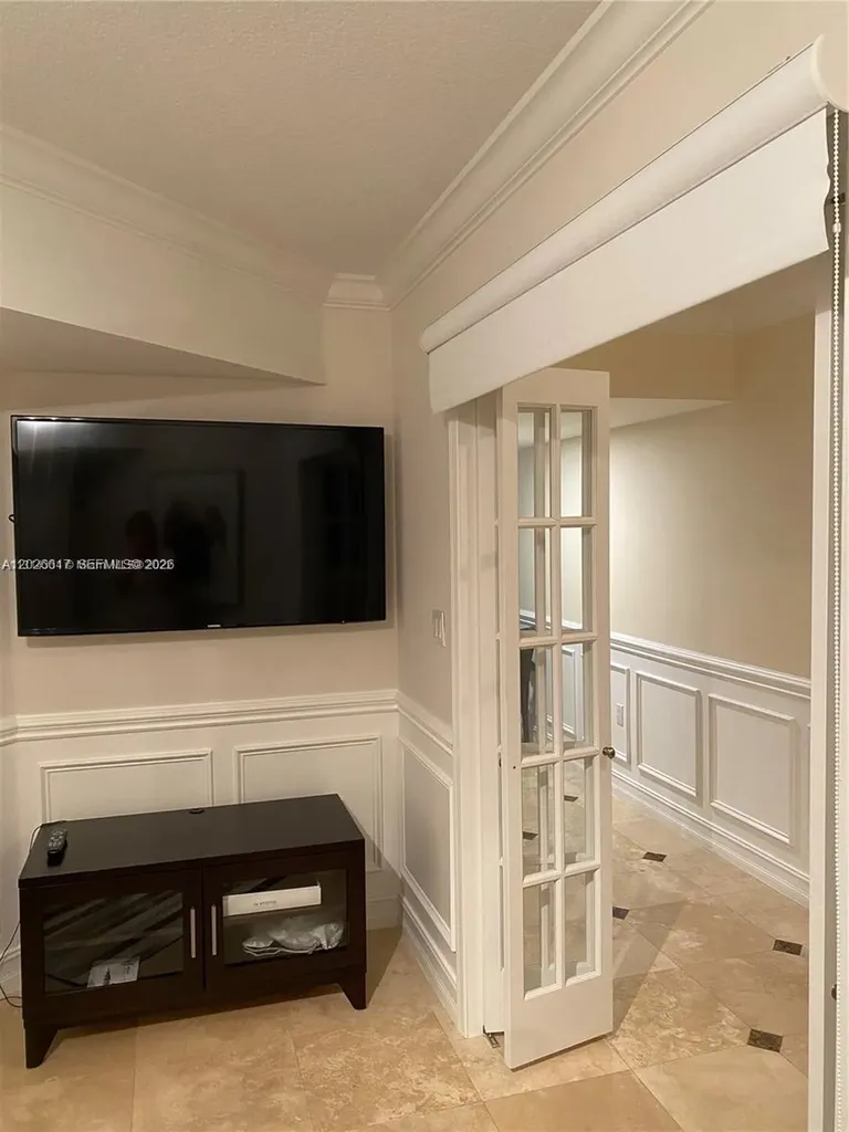 2011 N Ocean Boulevard Fort Lauderdale FL 33305