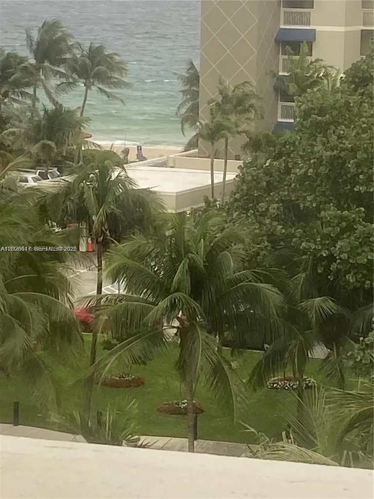 2011 N Ocean Boulevard Fort Lauderdale FL 33305