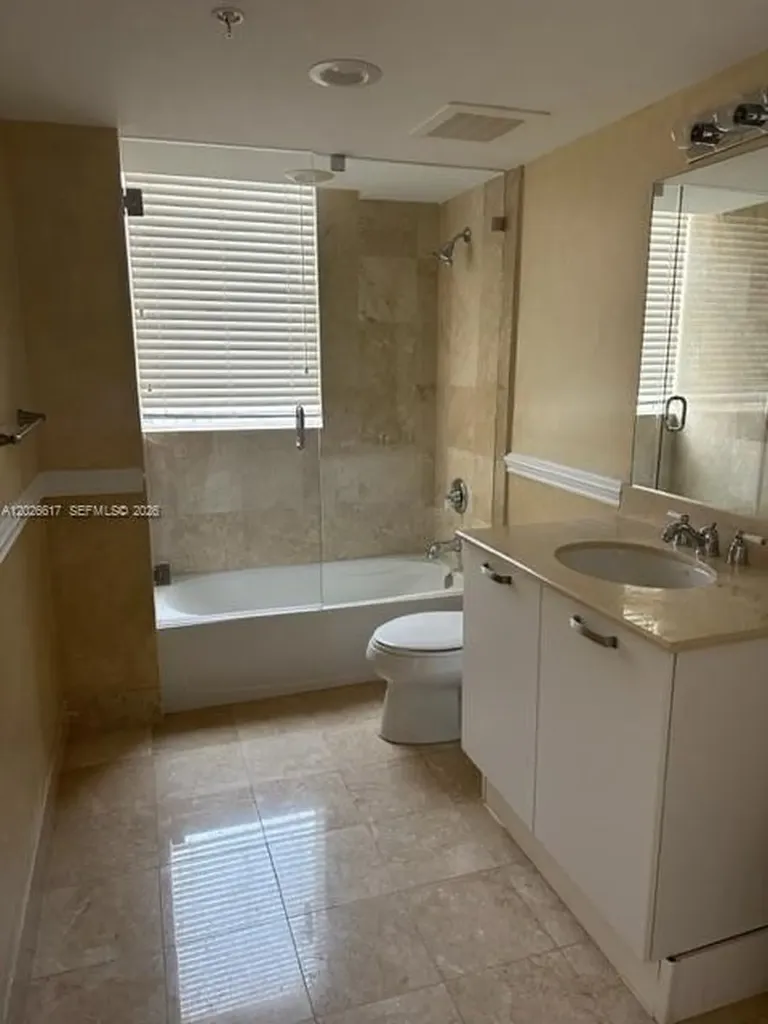 2011 N Ocean Boulevard Fort Lauderdale FL 33305