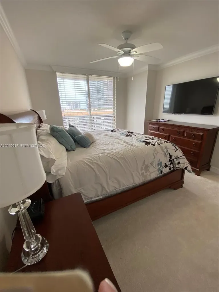 2011 N Ocean Boulevard Fort Lauderdale FL 33305