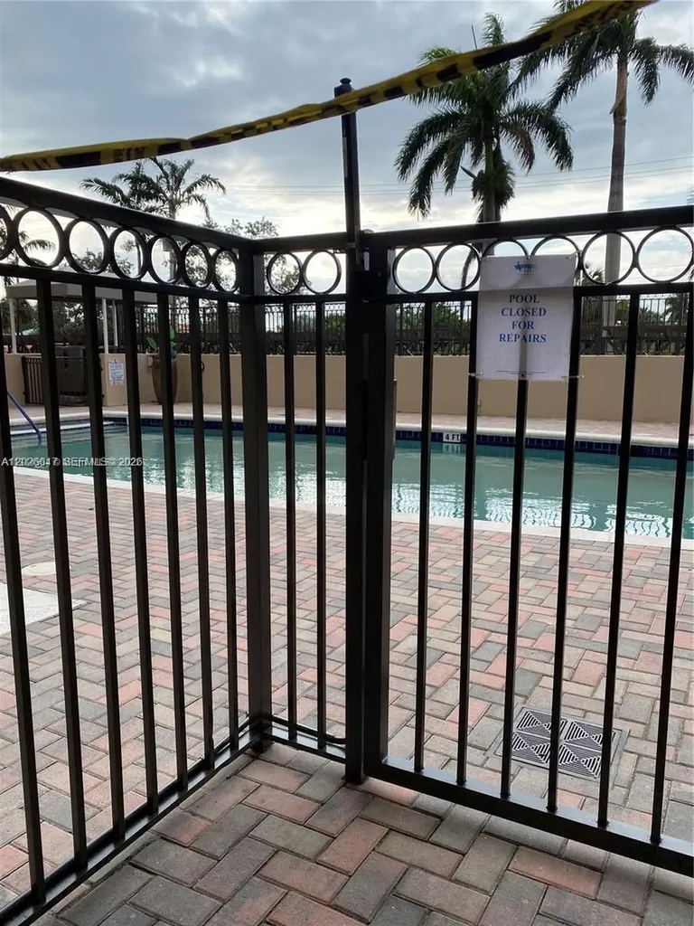 2011 N Ocean Boulevard Fort Lauderdale FL 33305