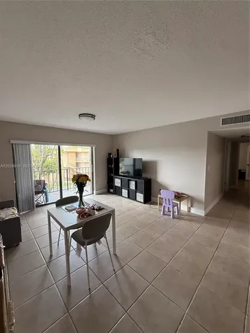 10431 N Kendall Drive Miami FL 33176