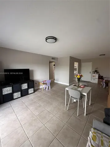 10431 N Kendall Drive Miami FL 33176