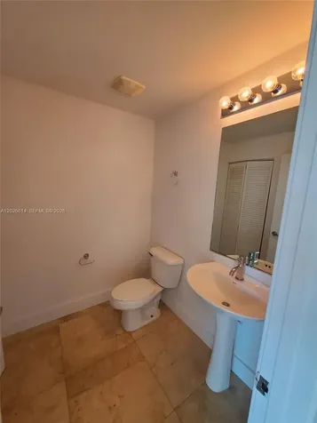 888 Biscayne Boulevard Miami FL 33132