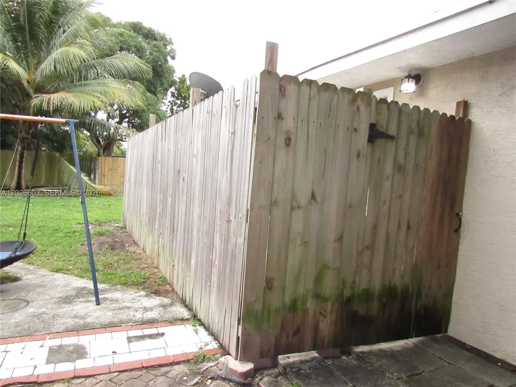 2230 SW 50th Terrace Fort Lauderdale FL 33317