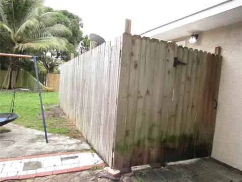 2230 SW 50th Terrace Fort Lauderdale FL 33317