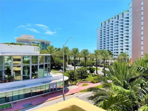 2924 Collins Avenue Miami Beach FL 33140