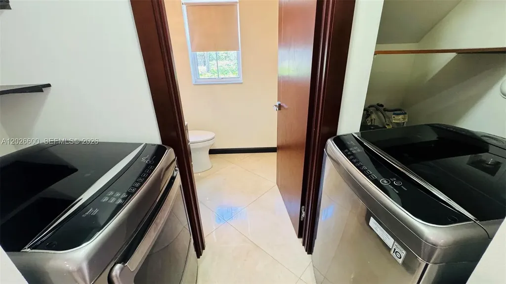 1094 Redwood Street Hollywood FL 33019