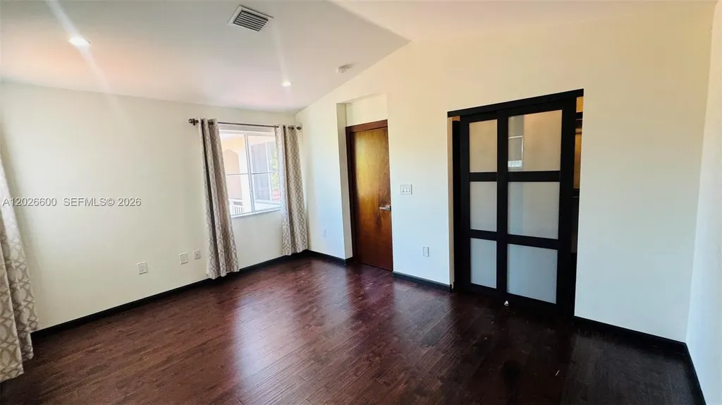 1094 Redwood Street Hollywood FL 33019