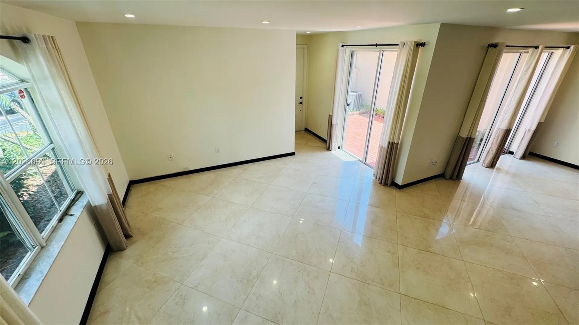 1094 Redwood Street Hollywood FL 33019