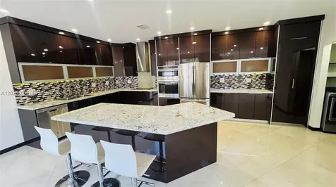 1094 Redwood Street Hollywood FL 33019
