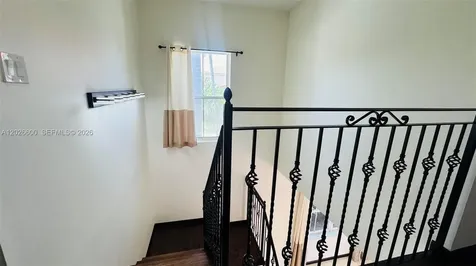 1094 Redwood Street Hollywood FL 33019