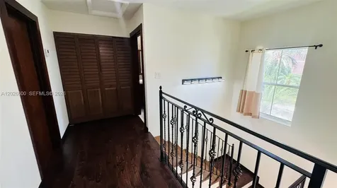 1094 Redwood Street Hollywood FL 33019