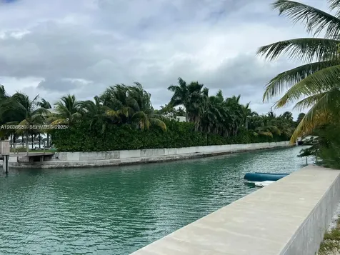 7590 Bayside Lane Miami Beach FL 33141