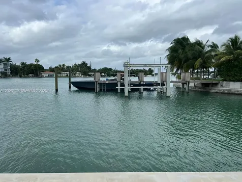 7590 Bayside Lane Miami Beach FL 33141