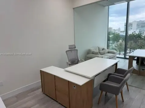 21290 Biscayne Boulevard Aventura FL 33180