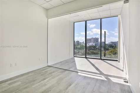 21290 Biscayne Boulevard Aventura FL 33180