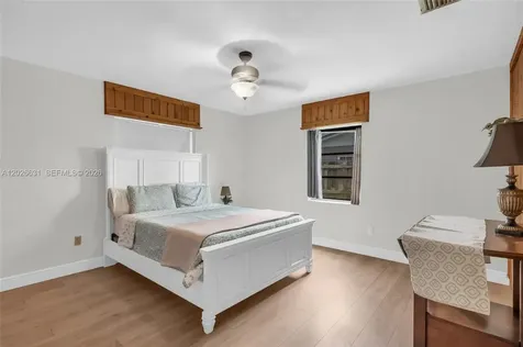 18645 SW 90th Avenue Cutler Bay FL 33157