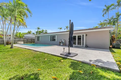 18645 SW 90th Avenue Cutler Bay FL 33157