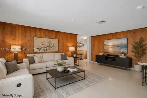 18645 SW 90th Avenue Cutler Bay FL 33157