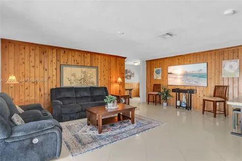 18645 SW 90th Avenue Cutler Bay FL 33157