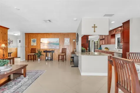 18645 SW 90th Avenue Cutler Bay FL 33157