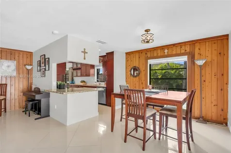 18645 SW 90th Avenue Cutler Bay FL 33157