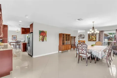 18645 SW 90th Avenue Cutler Bay FL 33157