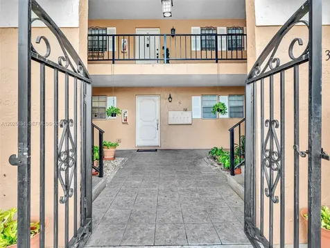 3660 Citrus Trace Davie FL 33328