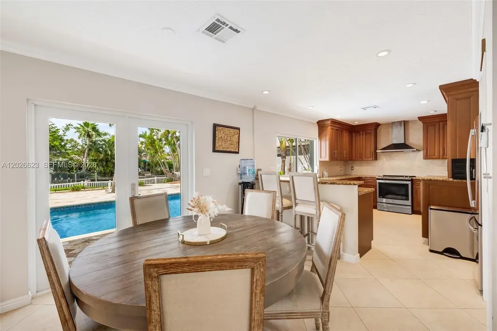 620 SE 11th Street Pompano Beach FL 33060