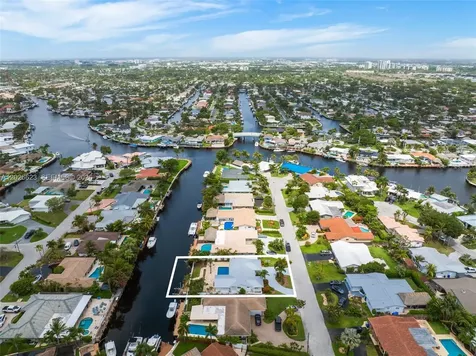 620 SE 11th Street Pompano Beach FL 33060