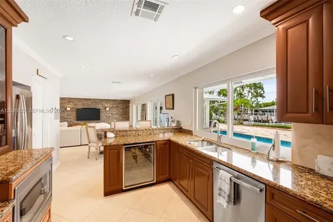 620 SE 11th Street Pompano Beach FL 33060