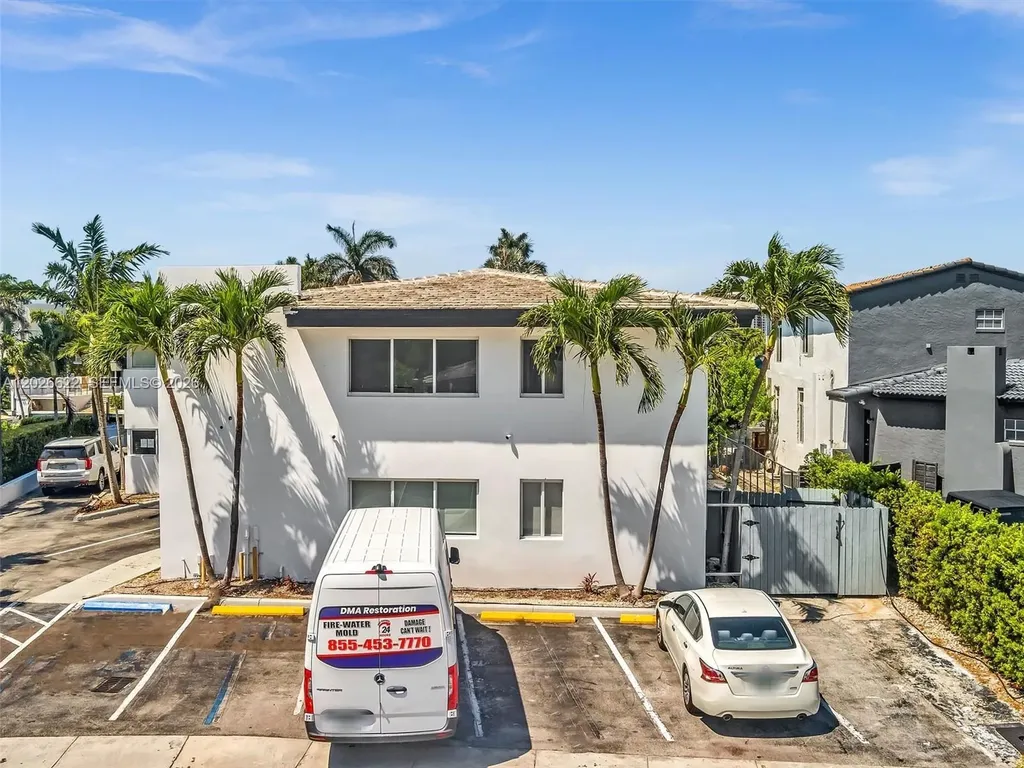 11900 N Bayshore Drive North Miami FL 33181