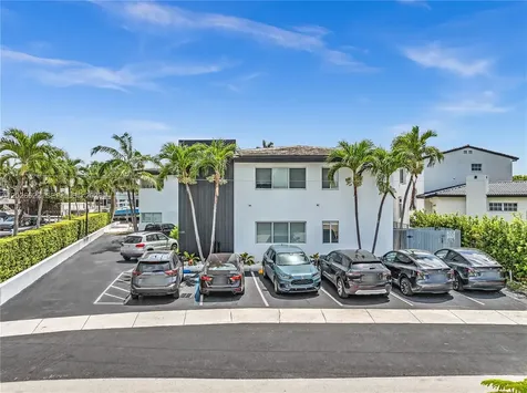 11900 N Bayshore Drive North Miami FL 33181