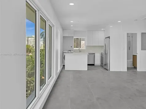 11900 N Bayshore Drive North Miami FL 33181