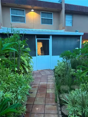 2770 NW 193rd Terrace Miami Gardens FL 33056