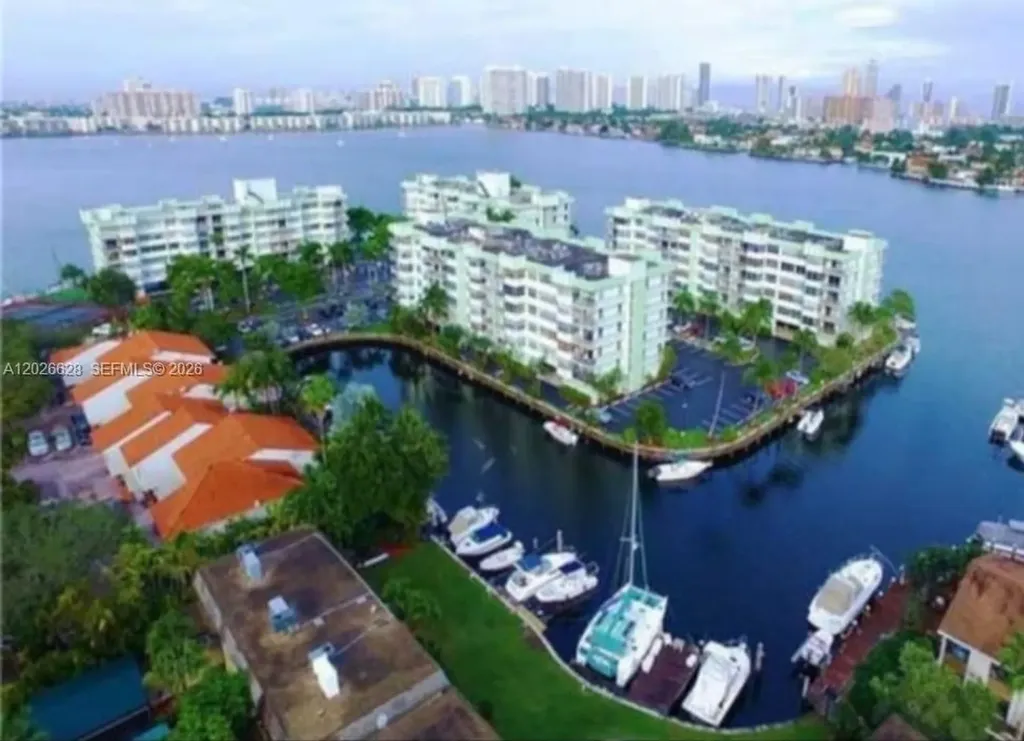 16558 NE 26th Avenue North Miami Beach FL 33160