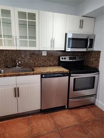 16558 NE 26th Avenue North Miami Beach FL 33160