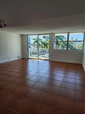 16558 NE 26th Avenue North Miami Beach FL 33160