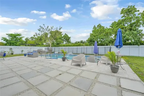 21460 SW 127th Place Miami FL 33177