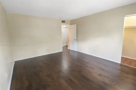 2235 NW 59th Way Lauderhill FL 33313