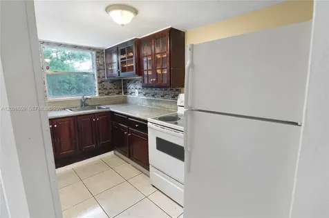 2235 NW 59th Way Lauderhill FL 33313