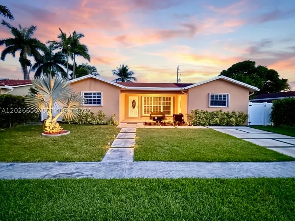 206 SE 3rd Place Dania Beach FL 33004