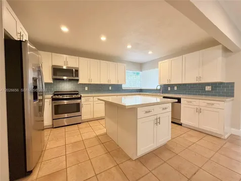 206 SE 3rd Place Dania Beach FL 33004