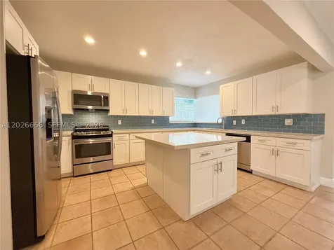 206 SE 3rd Place Dania Beach FL 33004