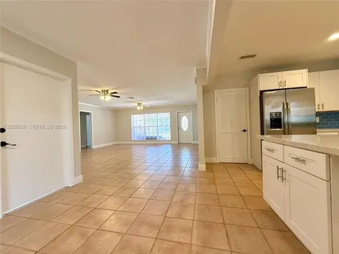 206 SE 3rd Place Dania Beach FL 33004
